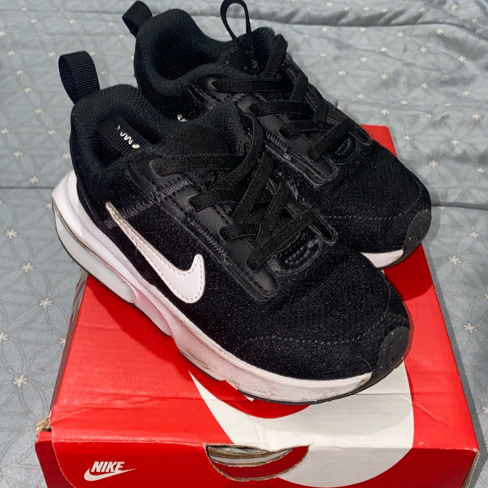 Toddler Nike Air Max INTRLK lite in size 10C